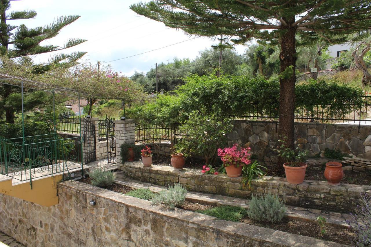 Paxos Rock Apartments Gaios Exterior photo